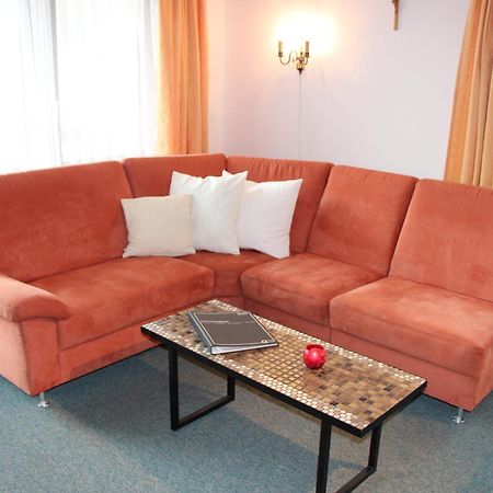 Apartments Bergrose Saas Fee Quarto foto